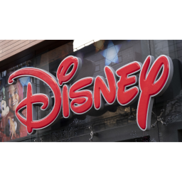 TodoPorLaRadio | Debido a un error administrativo Disney lleva al cine su contrato con un trabajador