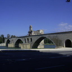 Pourquoi danse-t-on sur le pont d'Avignon ?