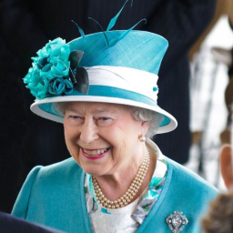 Après le décès de la reine d’Angleterre, quel avenir pour la série « The Crown » ?