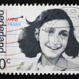[REDIFFUSION] Quels mystères planent encore sur le Journal d’Anne Frank ?