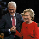 Hillary et Bill Clinton, une histoire d'ascension, de scandale et de pardon