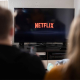 "Liberté, Égalité, Streaming" : et si Netflix & co étaient les vrais influenceurs politiques des Français ?