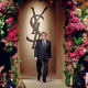 Comment Yves Saint Laurent a-t-il démocratisé la haute couture ?